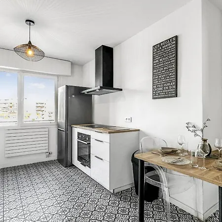 Coloc Dormant - Hyper-centre, Proche Transports Pour Genève. Affittacamere 2*